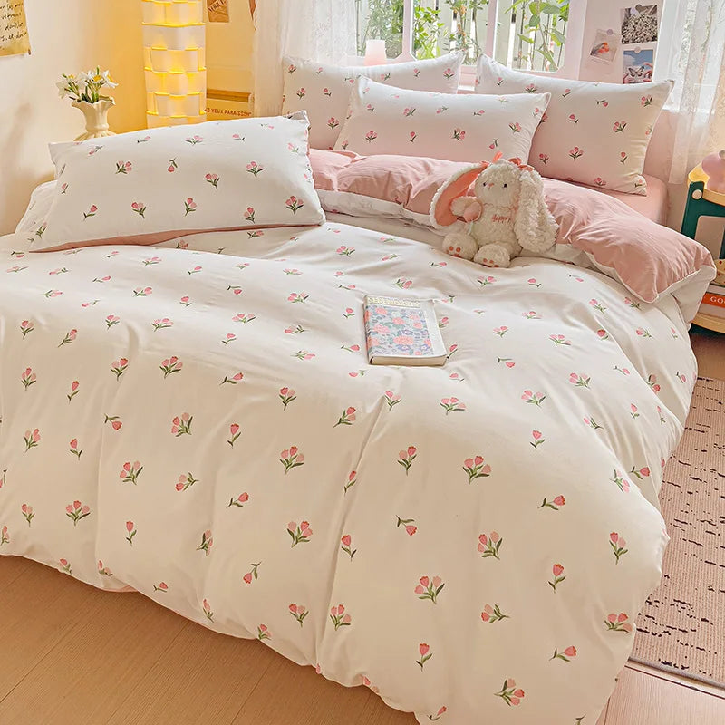 American Pastoral Floral Printed Bedding Set Soft Skin-Friendly Double King Size Duvet Cover Set with Flat Sheet and Pillowcases