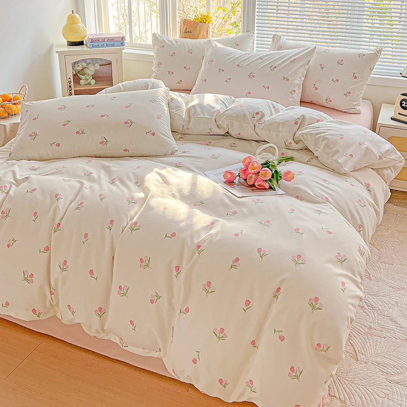 American Pastoral Floral Printed Bedding Set Soft Skin-Friendly Double King Size Duvet Cover Set with Flat Sheet and Pillowcases